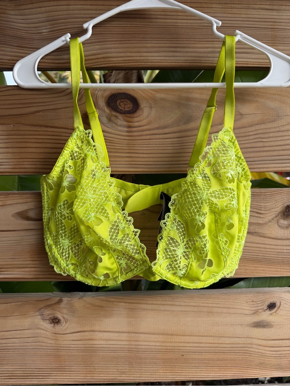 VS Neon Yellow Lace Underwire Bralette